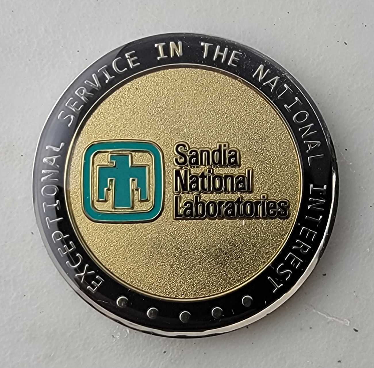 SNL - MATERIAL SCIENCE & ENGINEERING - Challenge Coin